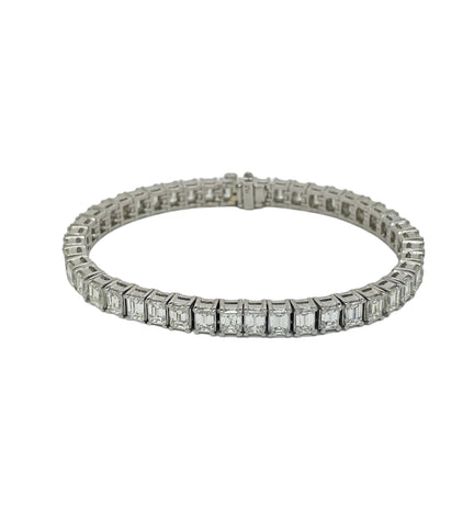 14 Carats Emerald Cut Diamond and Platinum Tennis Bracelet