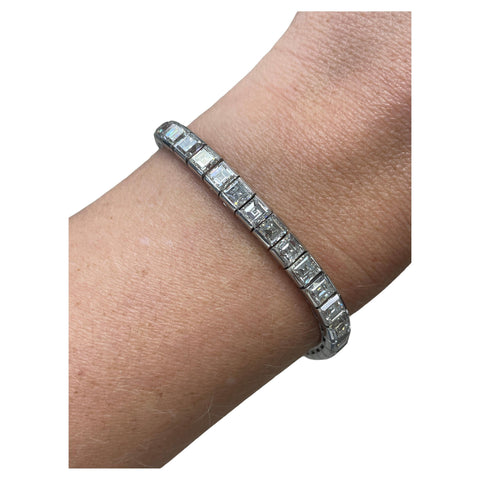 1950's, 20.00 Carat Carré Cut Diamond Tennis Bracelet