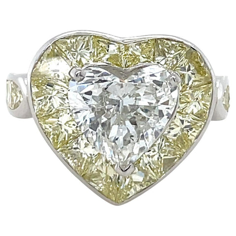 Oscar Heyman, 3.15 Carats Heart Diamond and Yellow Diamond Engagement Ring